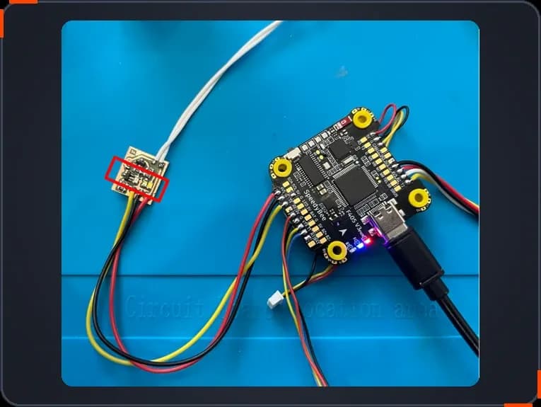 Шаг 2.2: сигнальный провод припаян к TX5
